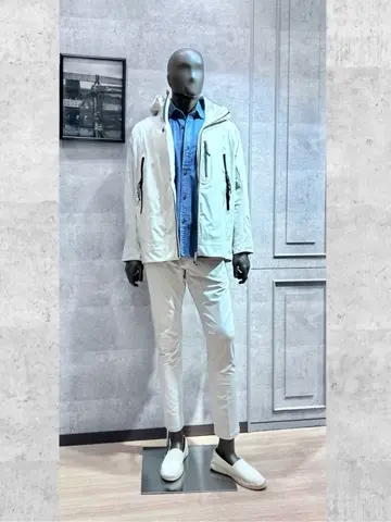 JOSEPH ABBOUD MOUNTAIN 二澤 コーディネート画像