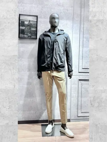 JOSEPH ABBOUD MOUNTAIN 二澤 コーディネート画像