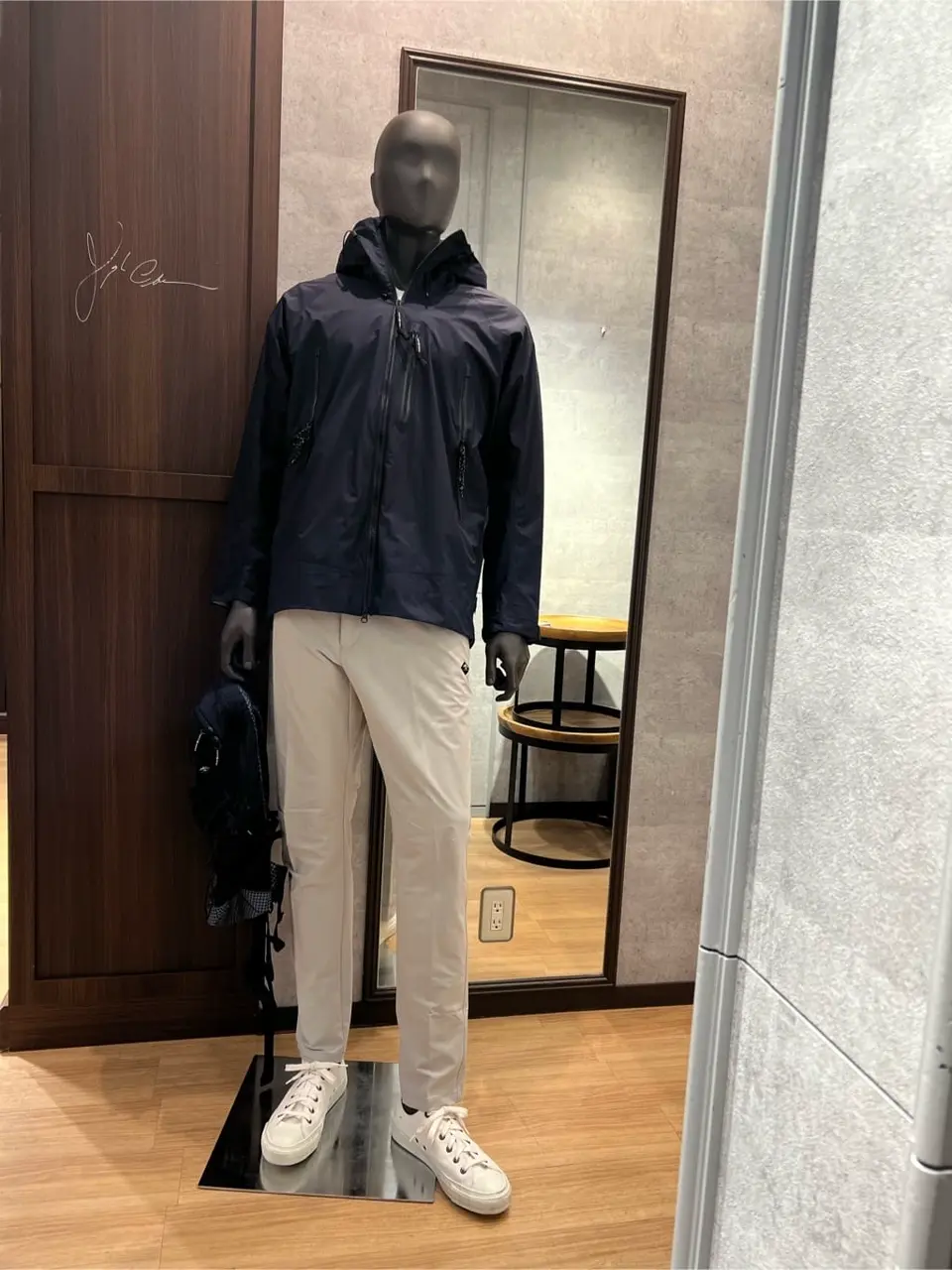 JOSEPH ABBOUD MOUNTAIN 上條 コーディネート画像