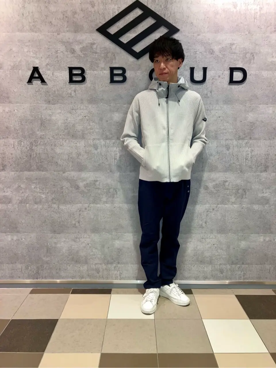 JOSEPH ABBOUD MOUNTAIN 足立 コーディネート画像