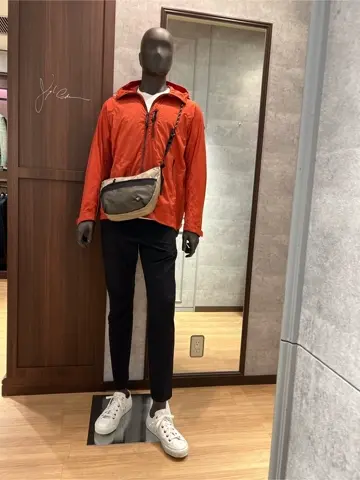 JOSEPH ABBOUD MOUNTAIN 上條 コーディネート画像