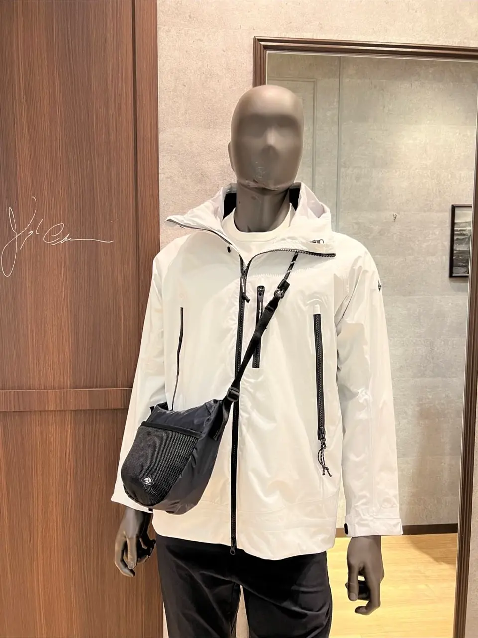 JOSEPH ABBOUD MOUNTAIN 上條 コーディネート画像