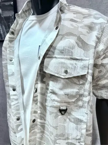 JOSEPH ABBOUD MOUNTAIN 二澤 コーディネート画像