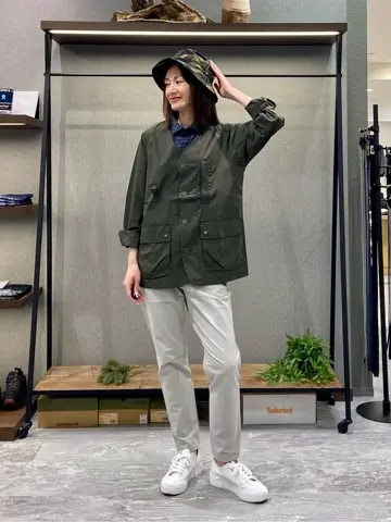 JOSEPH ABBOUD MOUNTAIN たかい　かおり コーディネート画像