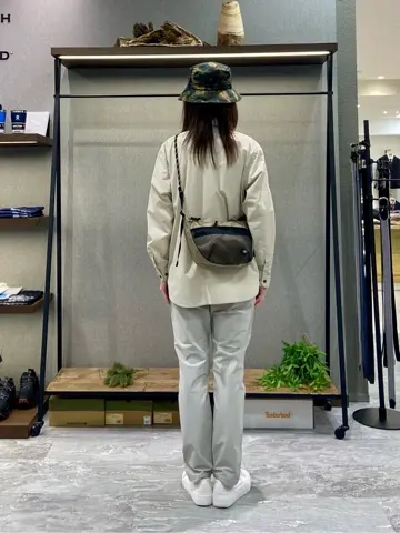 JOSEPH ABBOUD MOUNTAIN たかい　かおり コーディネート画像