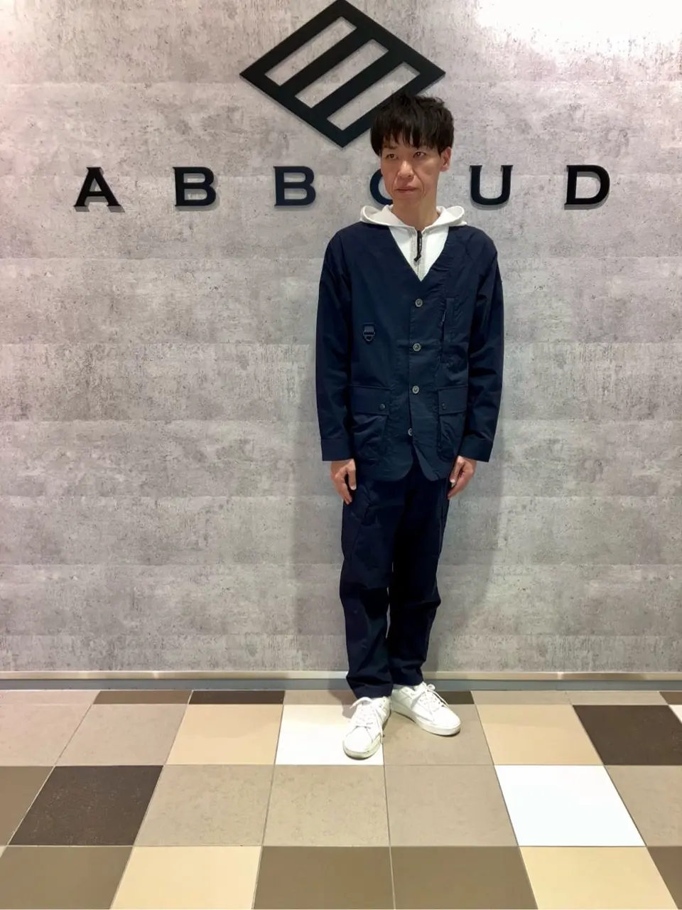 JOSEPH ABBOUD MOUNTAIN 足立 コーディネート画像