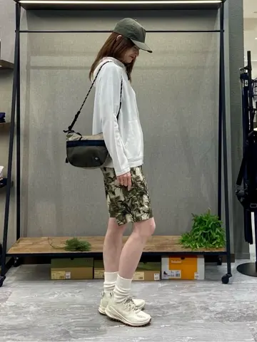 JOSEPH ABBOUD MOUNTAIN たかい　かおり コーディネート画像