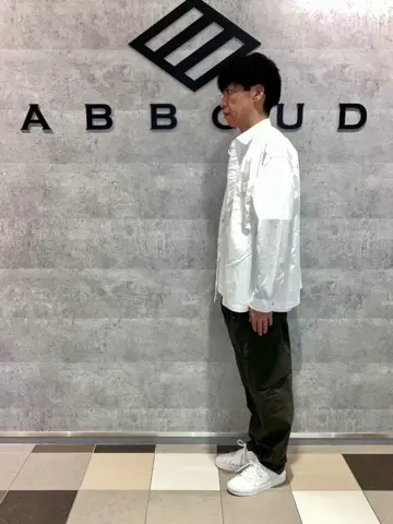 JOSEPH ABBOUD MOUNTAIN 足立 コーディネート画像