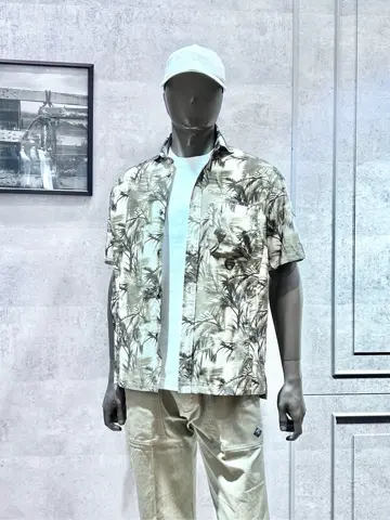 JOSEPH ABBOUD MOUNTAIN 二澤 コーディネート画像