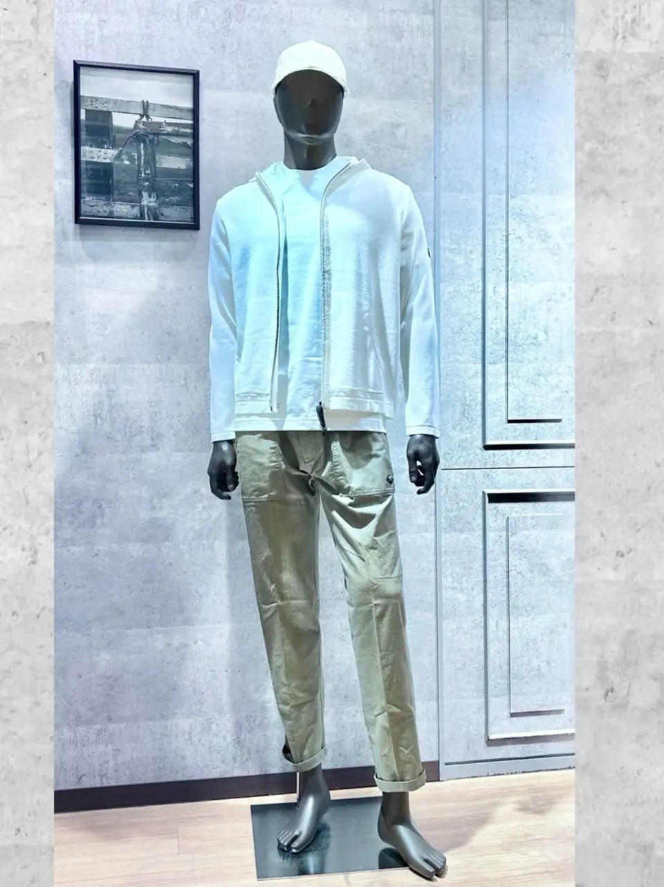 JOSEPH ABBOUD MOUNTAIN 二澤 コーディネート画像