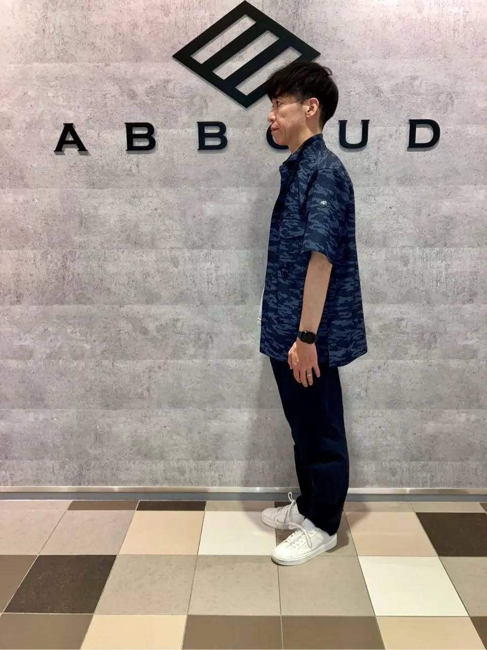 JOSEPH ABBOUD MOUNTAIN 足立 コーディネート画像