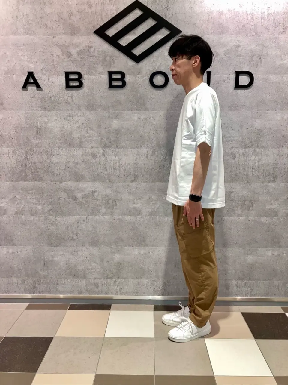 JOSEPH ABBOUD MOUNTAIN 足立 コーディネート画像