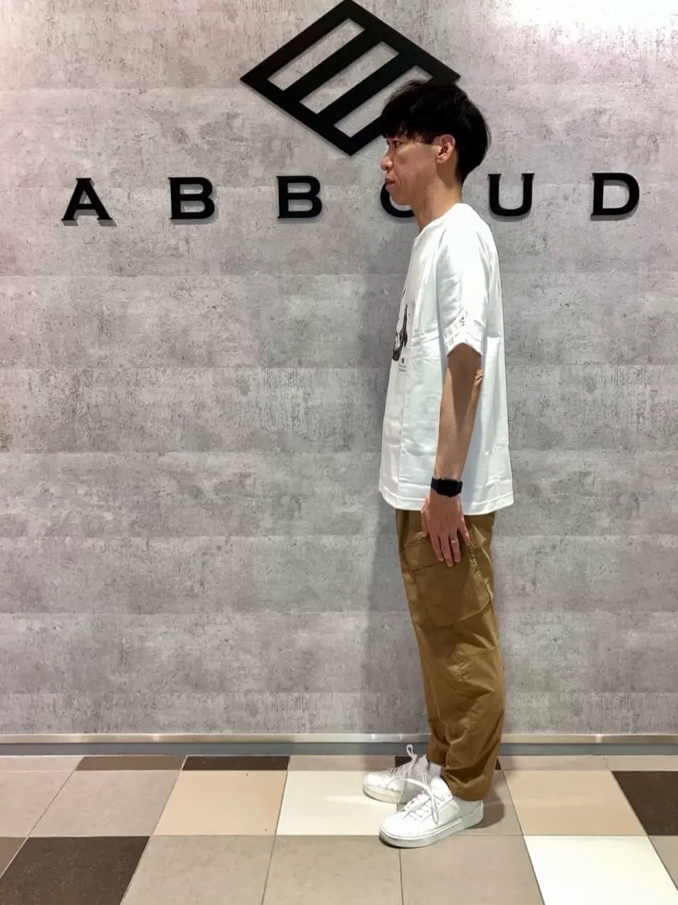 JOSEPH ABBOUD MOUNTAIN 足立 コーディネート画像