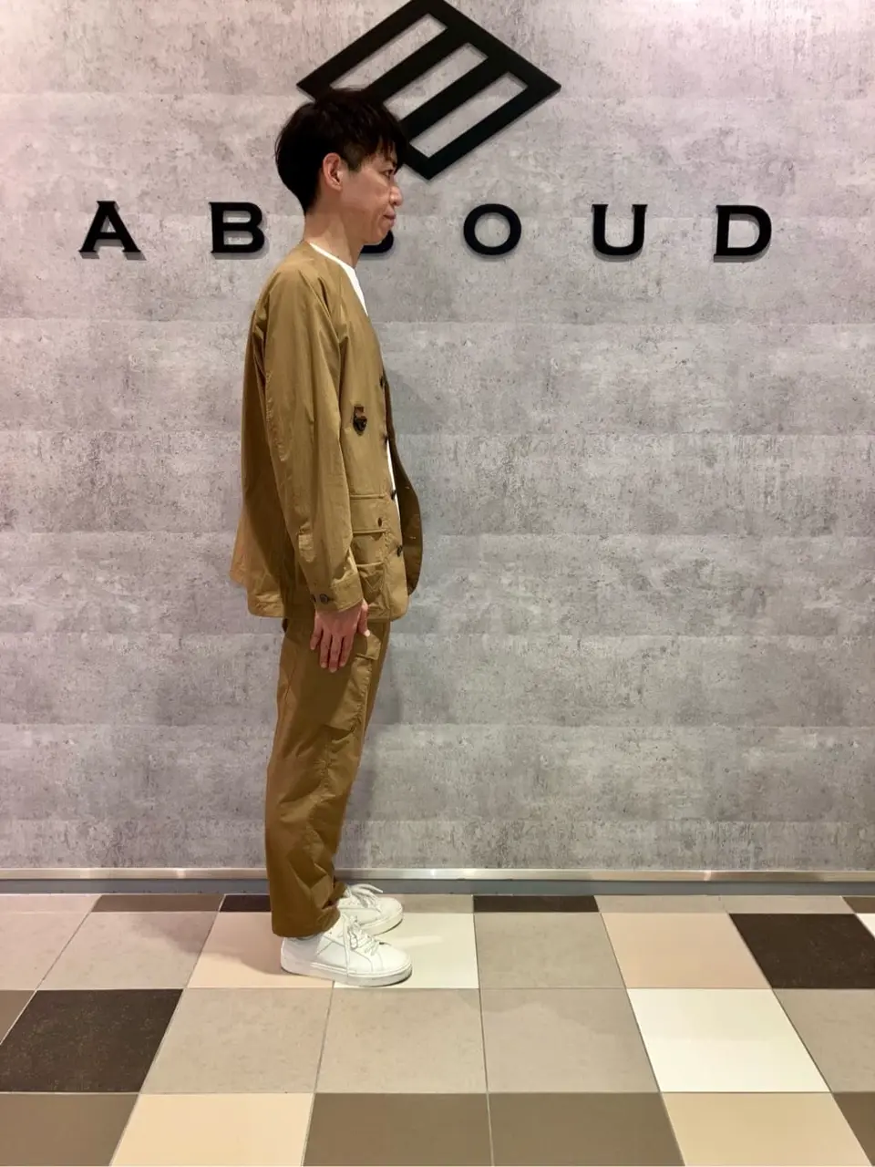 JOSEPH ABBOUD MOUNTAIN 足立 コーディネート画像