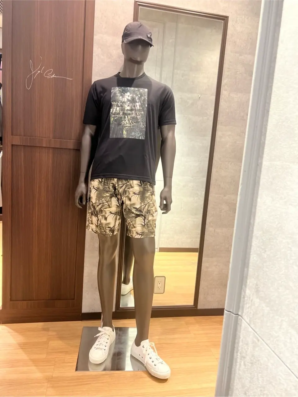 JOSEPH ABBOUD MOUNTAIN 上條 コーディネート画像