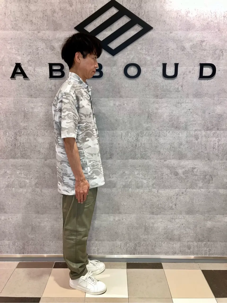 JOSEPH ABBOUD MOUNTAIN 足立 コーディネート画像