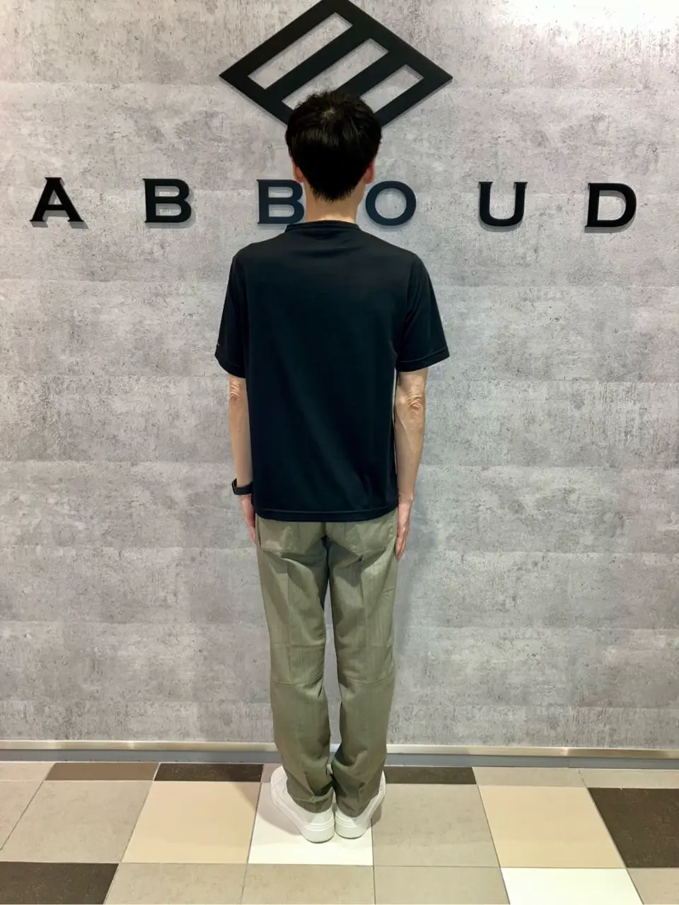 JOSEPH ABBOUD MOUNTAIN 足立 コーディネート画像