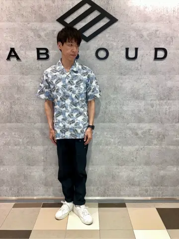 JOSEPH ABBOUD MOUNTAIN 足立 コーディネート画像