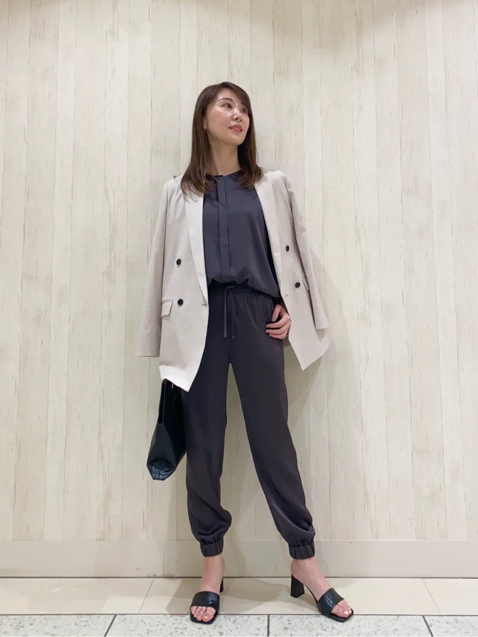  スタッフ コーディネート画像