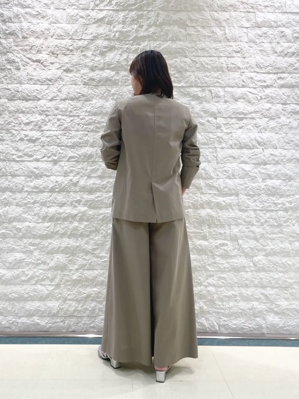 ICB 林 コーディネート画像