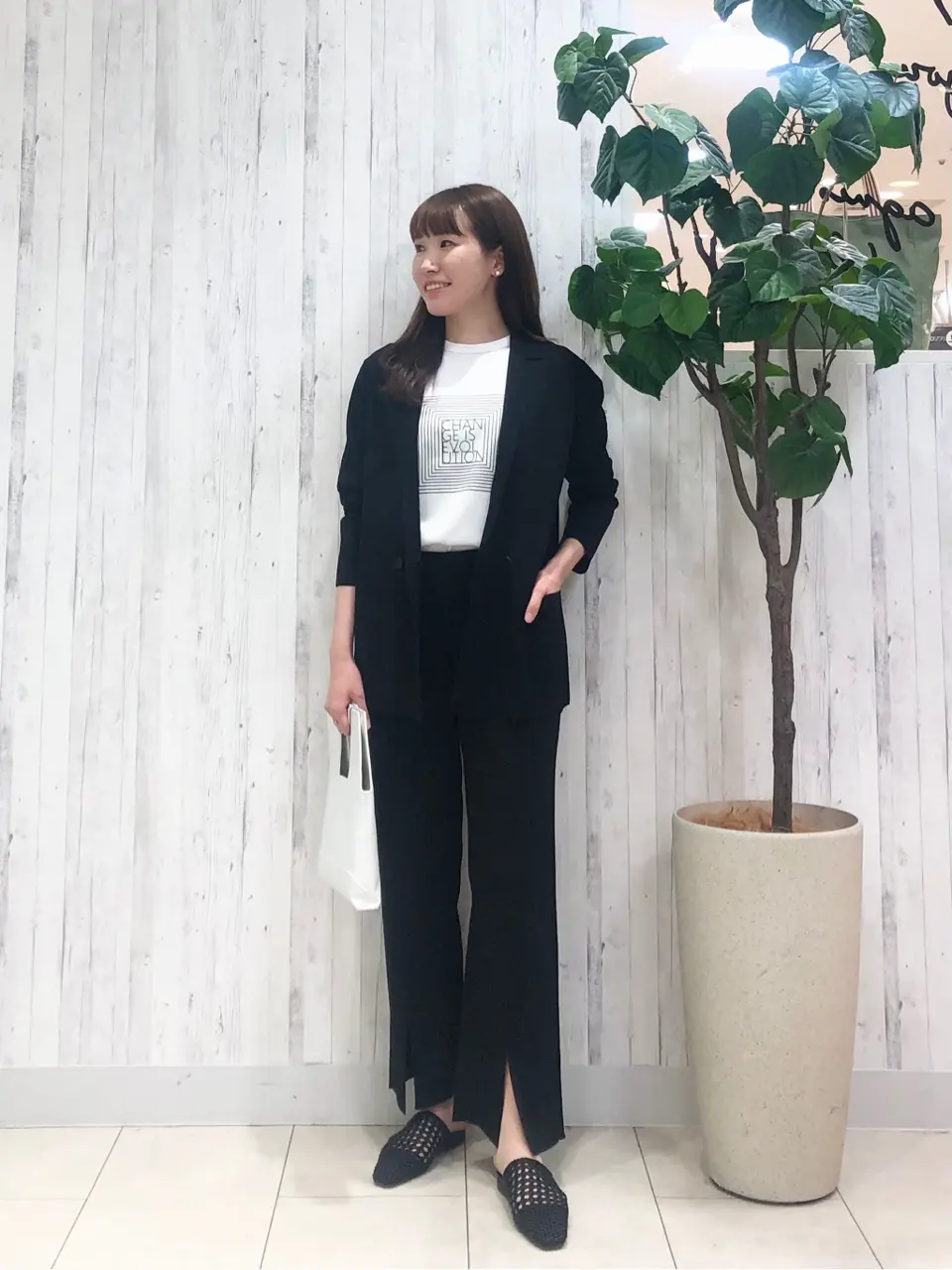  日下 コーディネート画像