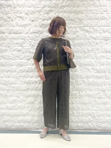 自由区 林 コーディネート画像