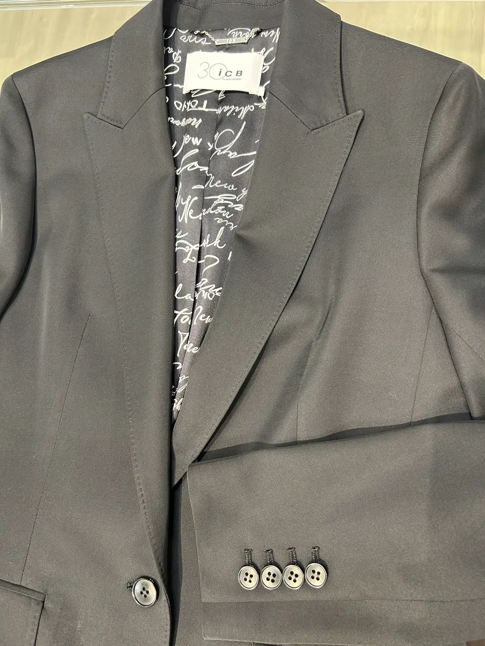 ICB スタッフ コーディネート画像