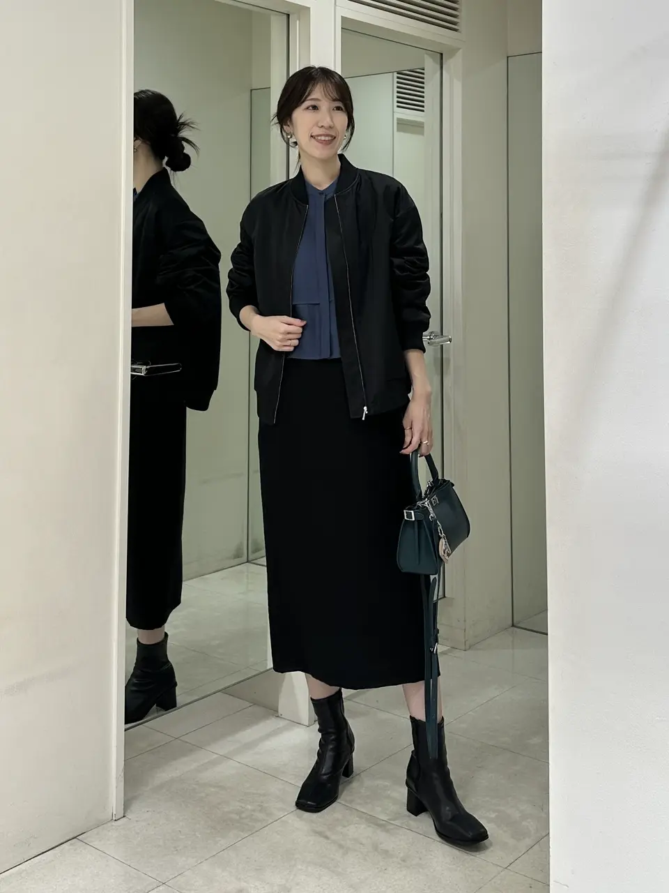 光沢感高級感新品未使用iCBのパンツスーツ 光沢感高級感新品未使用iCBのパンツスーツ