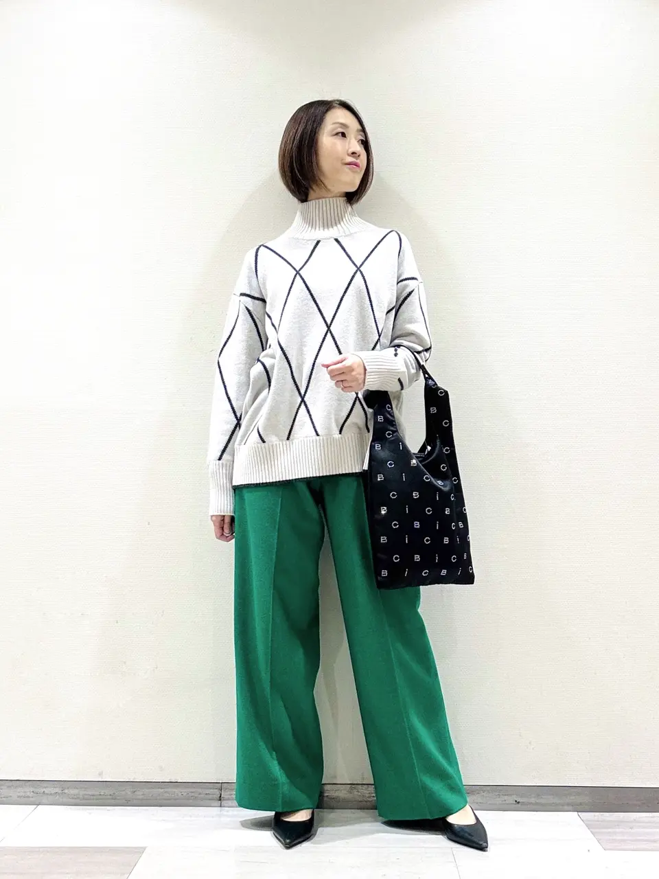  飯室 コーディネート画像