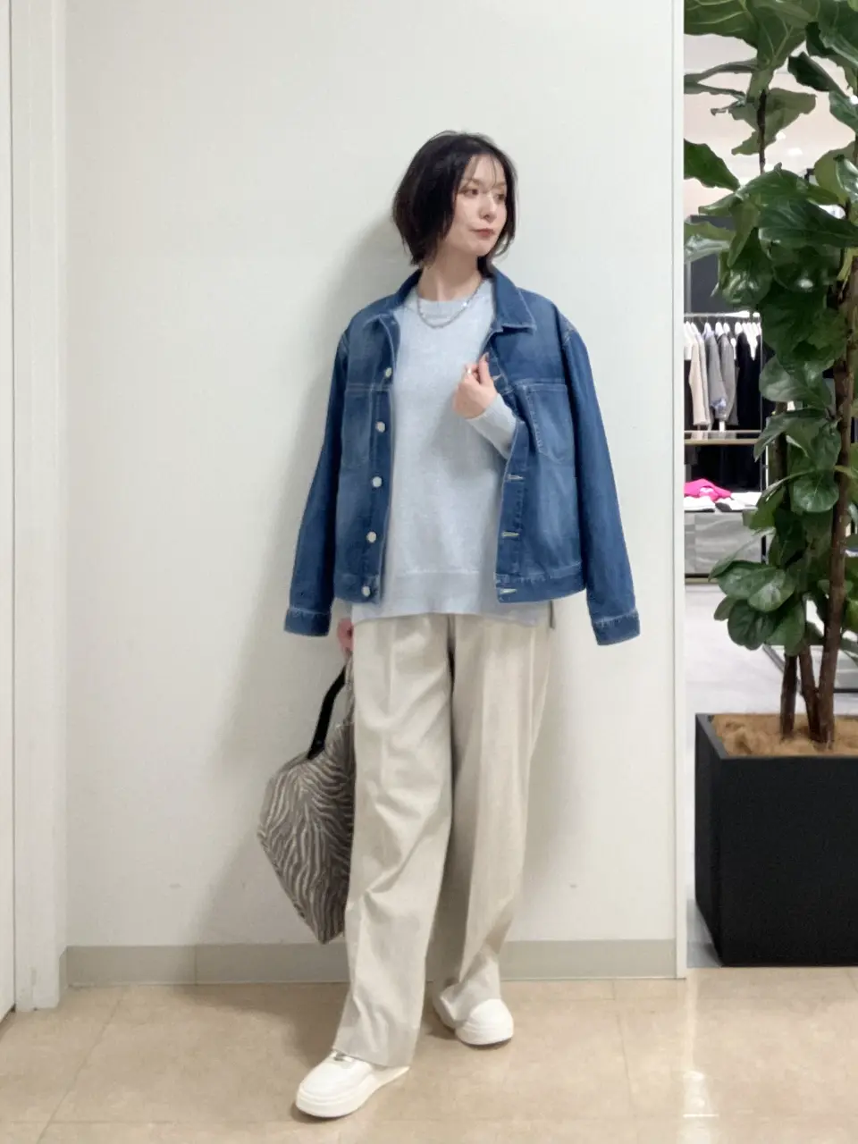 ICB スタッフ コーディネート画像