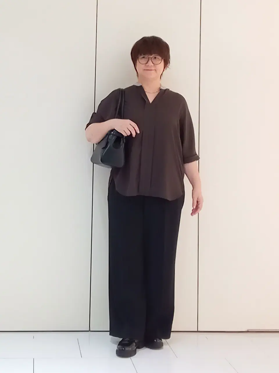  影 コーディネート画像