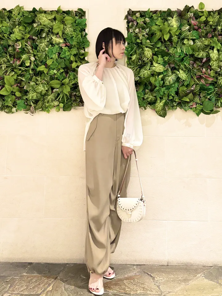 BEIGE， 宮本 コーディネート画像