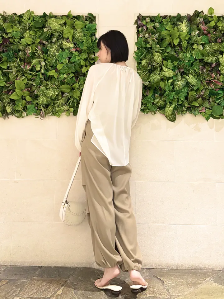 BEIGE， 宮本 コーディネート画像