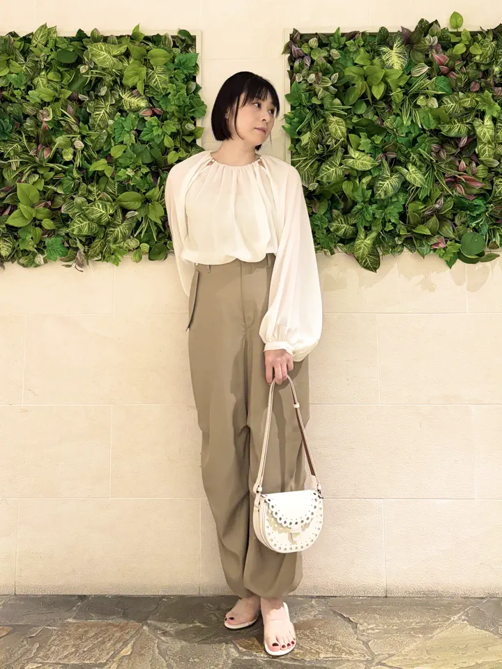 BEIGE， 宮本 コーディネート画像