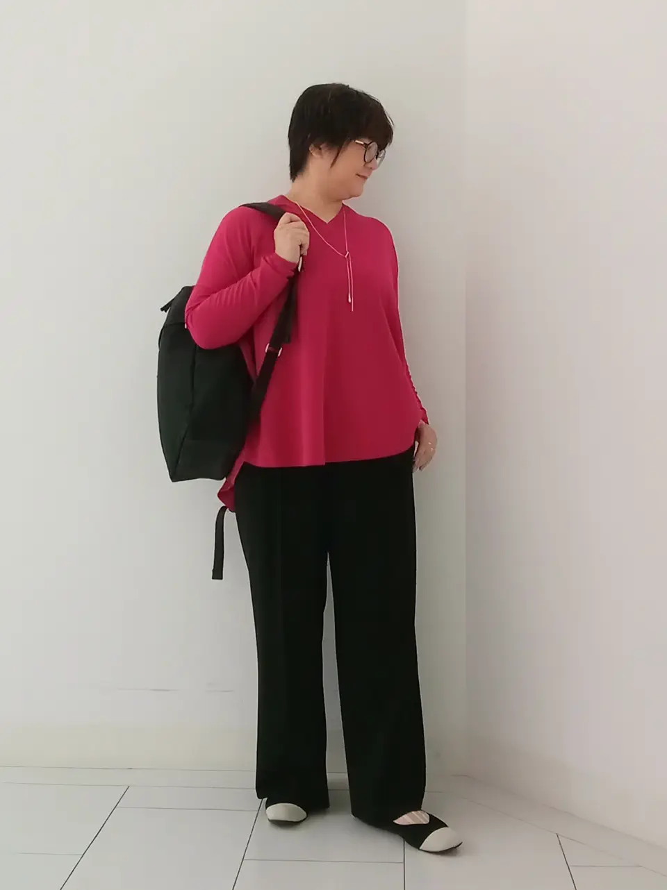  影 コーディネート画像