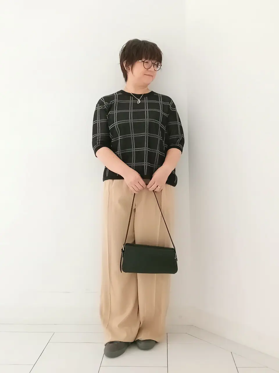  影 コーディネート画像