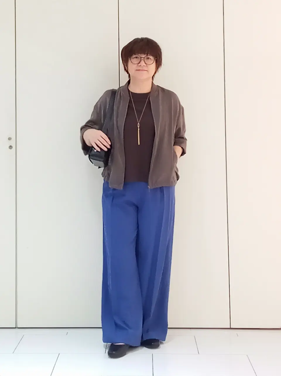  影 コーディネート画像