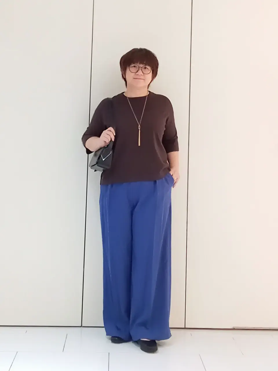  影 コーディネート画像