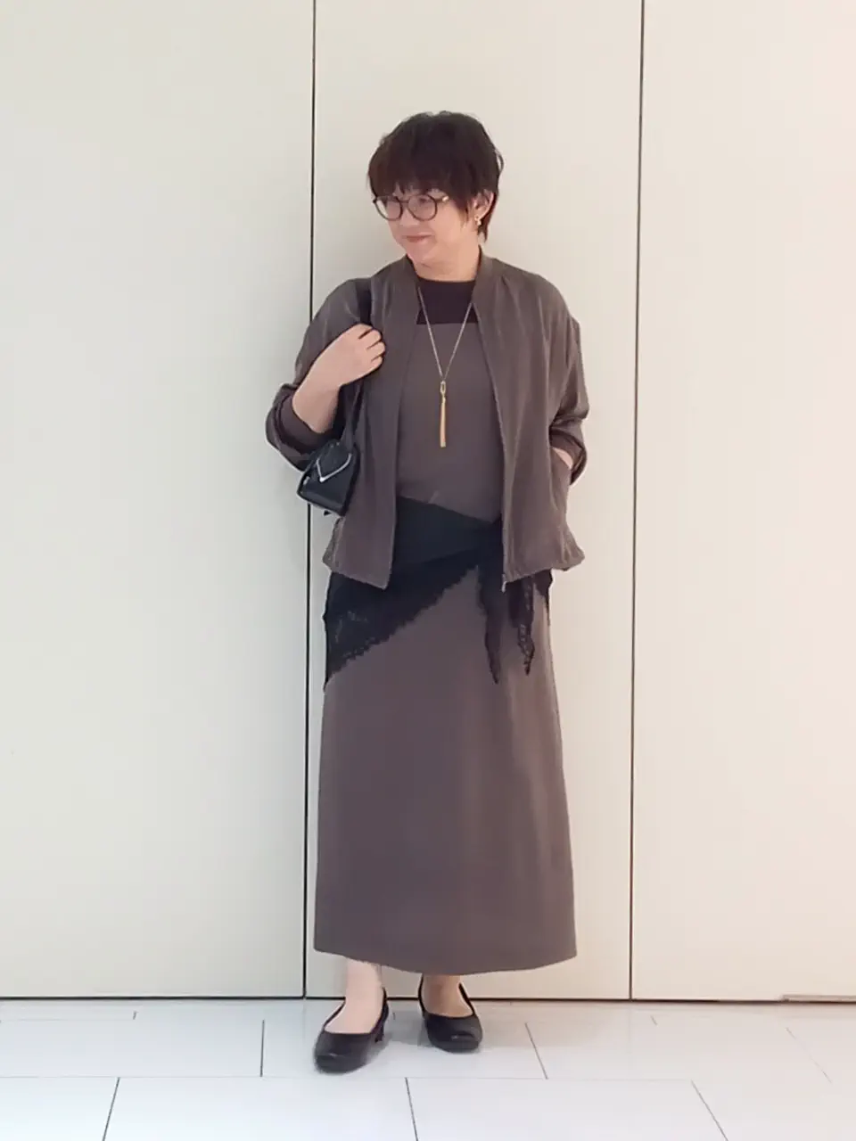 影 コーディネート画像
