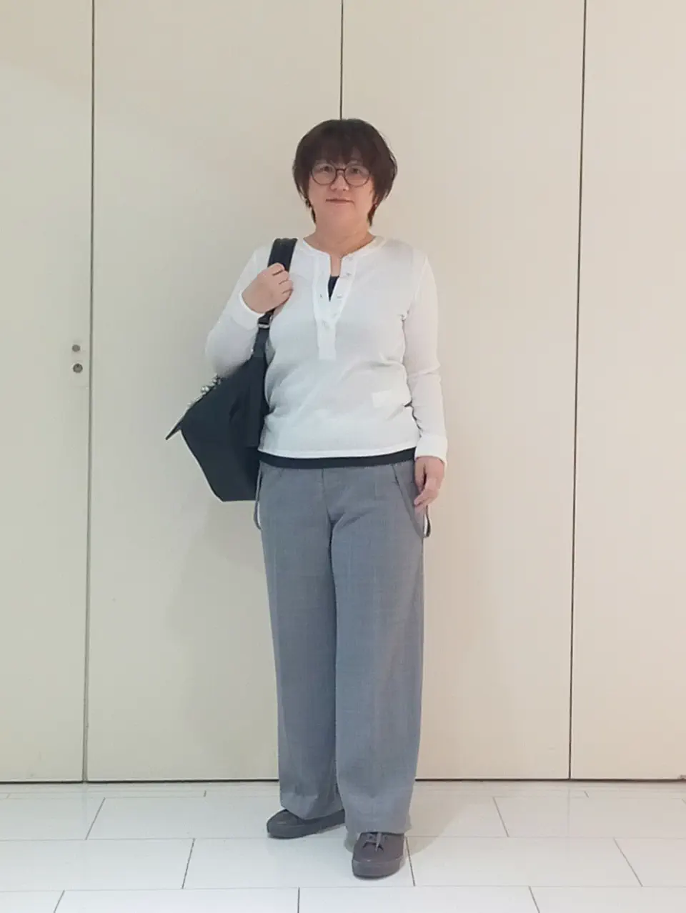 影 コーディネート画像