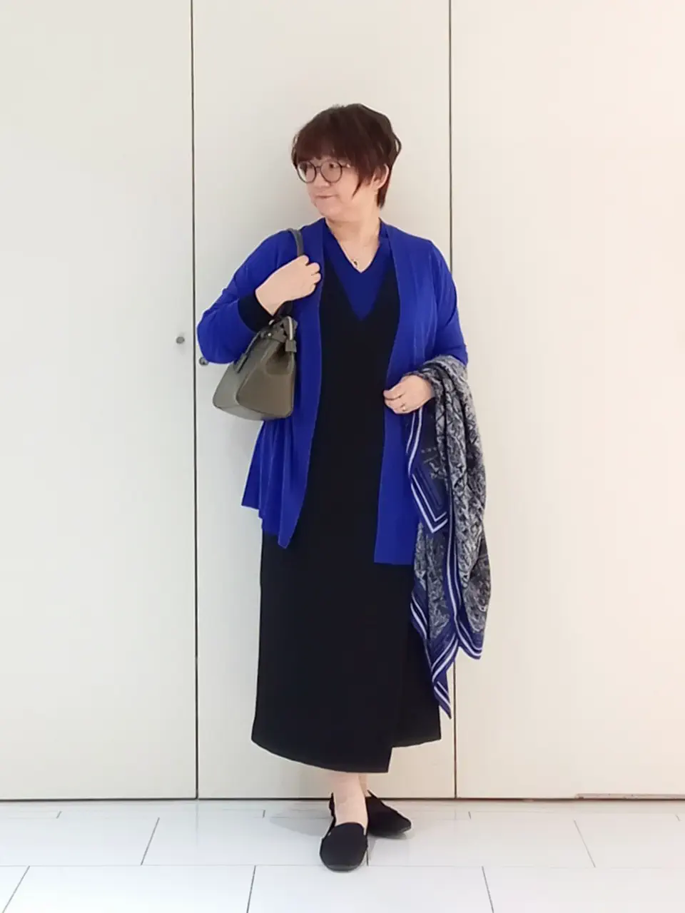  影 コーディネート画像