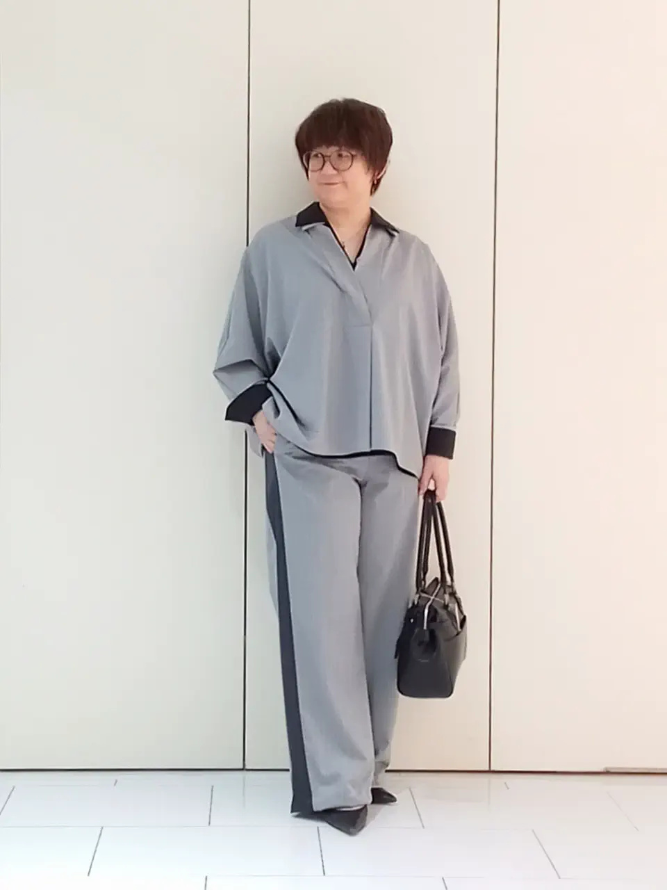  影 コーディネート画像