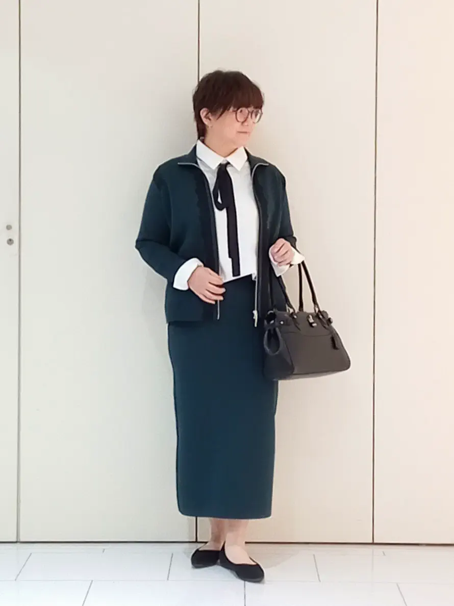  影 コーディネート画像