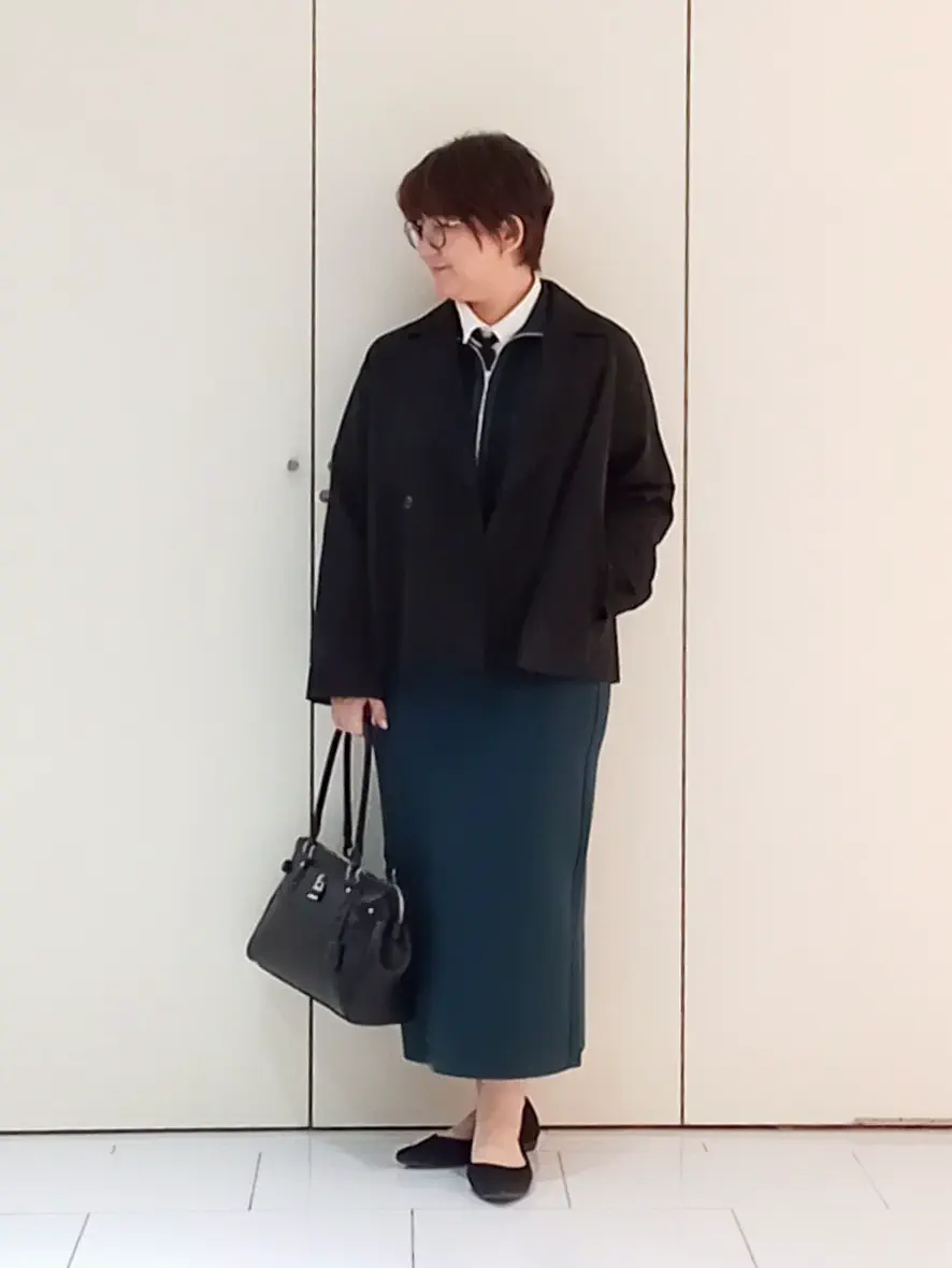  影 コーディネート画像