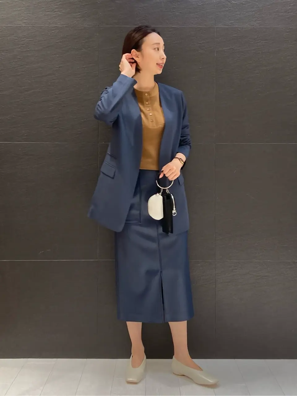  村上 コーディネート画像