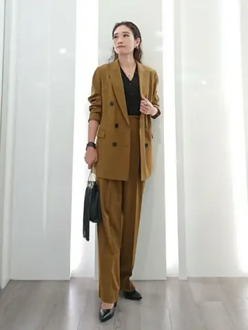 ICB スタッフ コーディネート画像