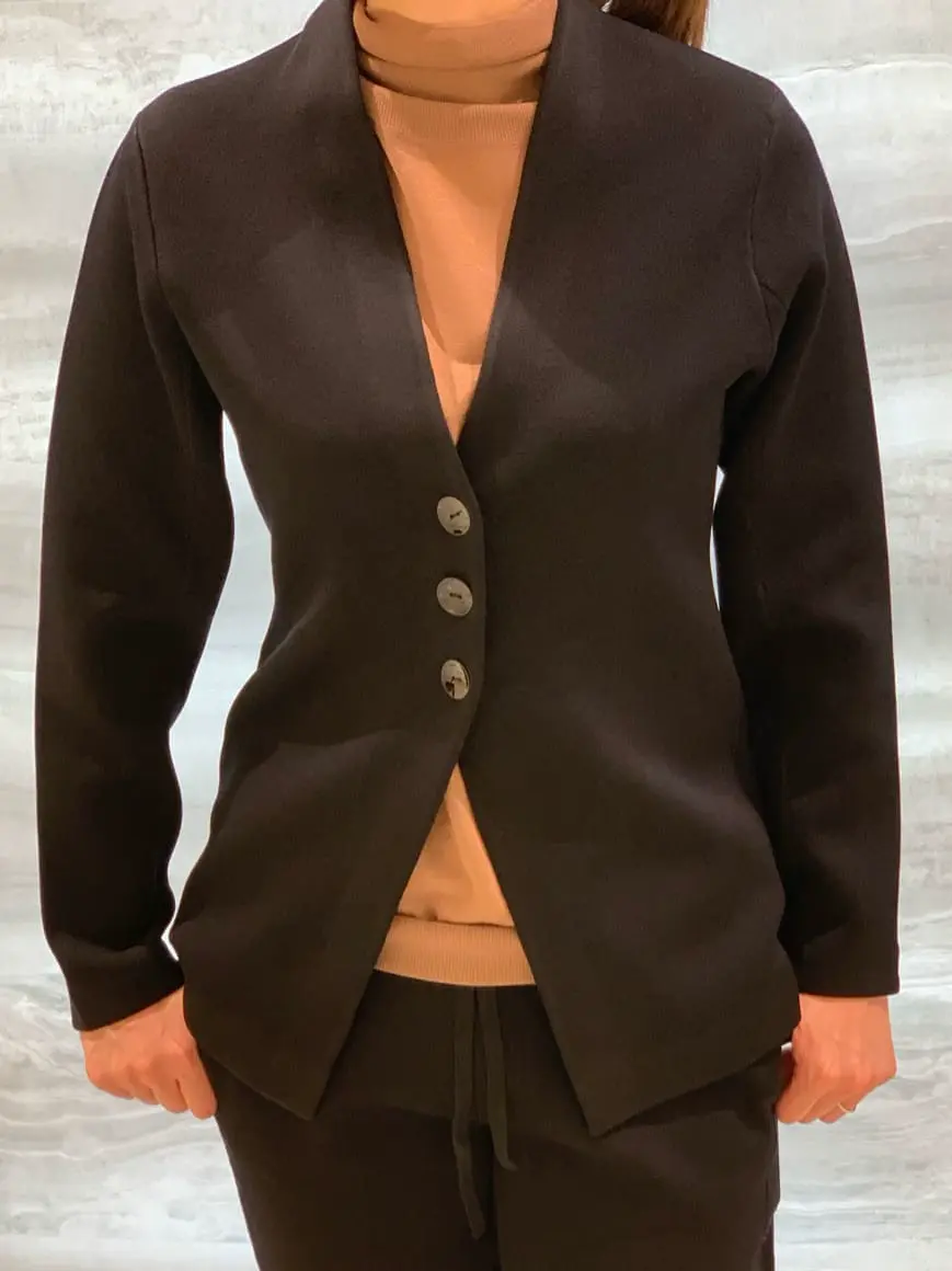 ICB 井阪 コーディネート画像