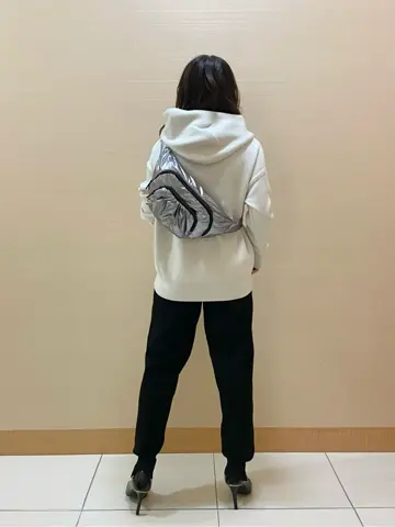 ICB ASUMI コーディネート画像