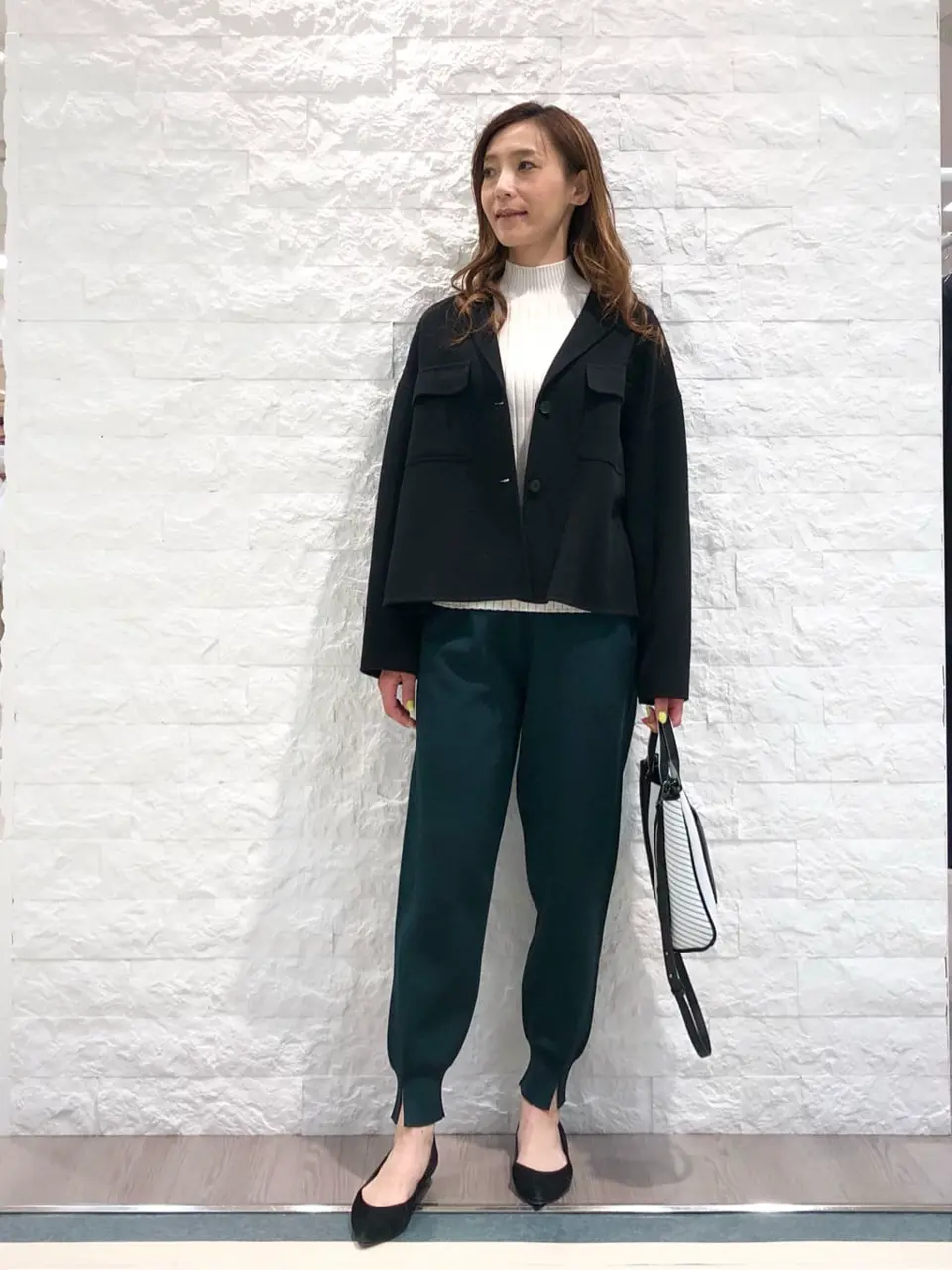  Ashu コーディネート画像