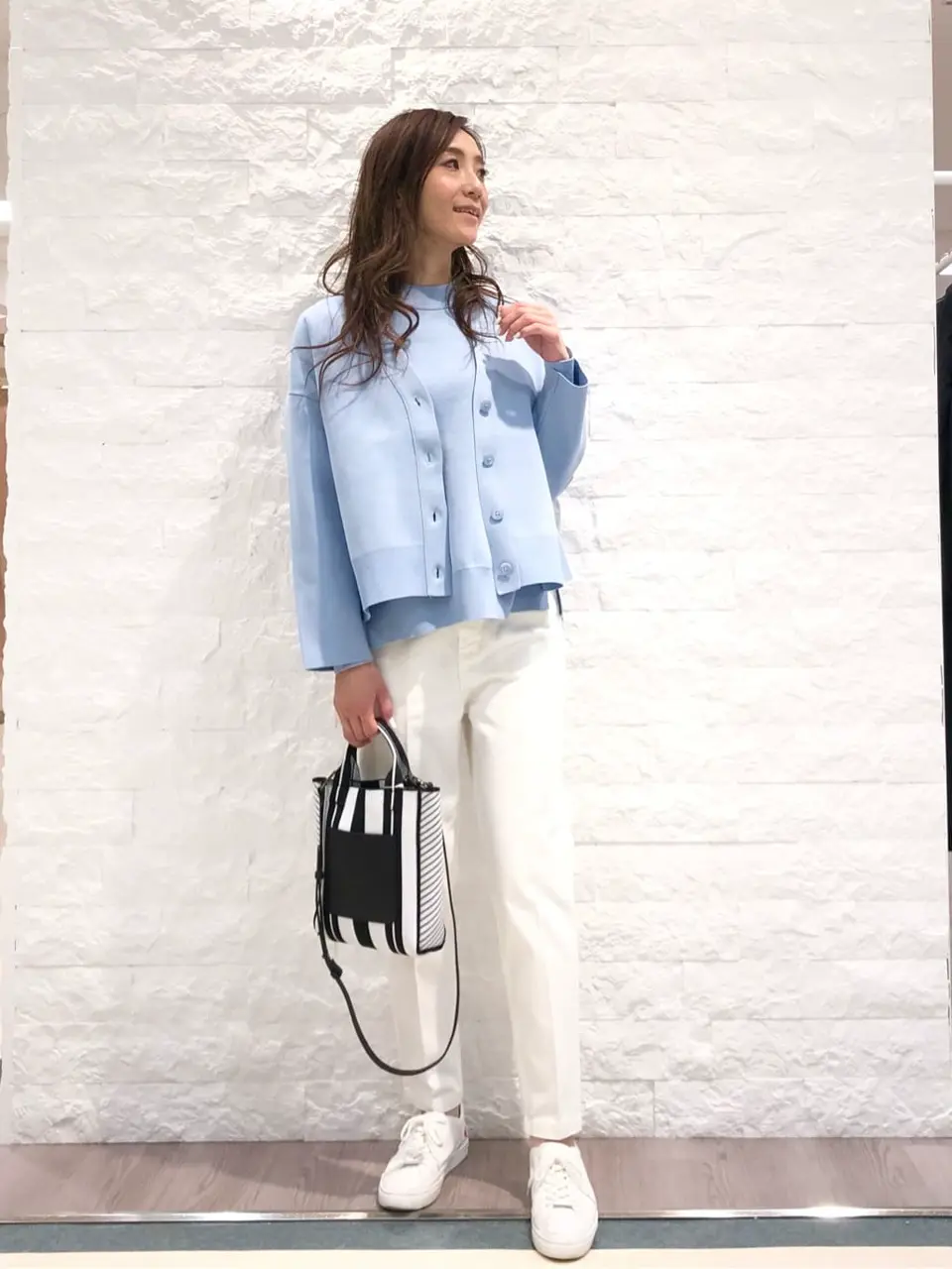  Ashu コーディネート画像